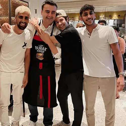 Mo Vlogs x CZN Burak